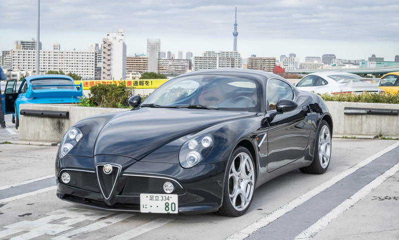 Illustration for article titled Japan's Parking Lot Car Meets Are Weird And Wonderful Even In The Middle Of The Day
